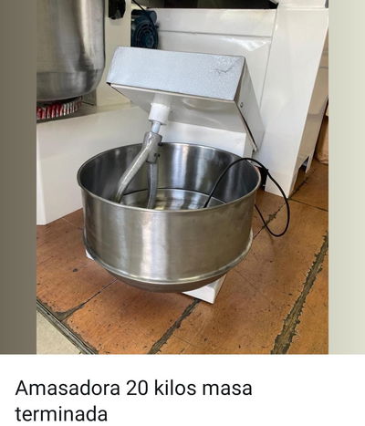 AMASADORA 20 KG