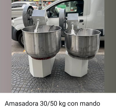AMASADORA 30 KG