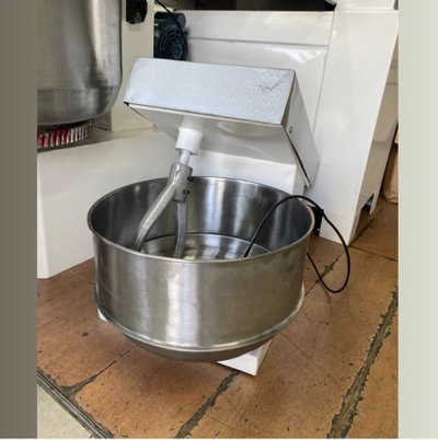 AMASADORA 20 LITROS
