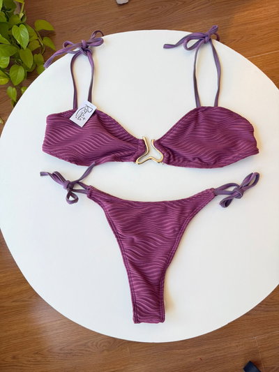 bikini texturada con avio 