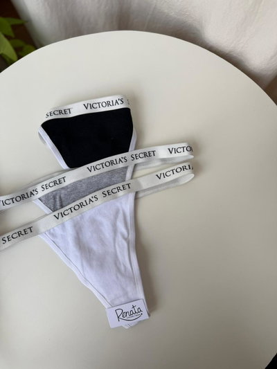 Colaless VS Modelo Elástico (Sin regular)