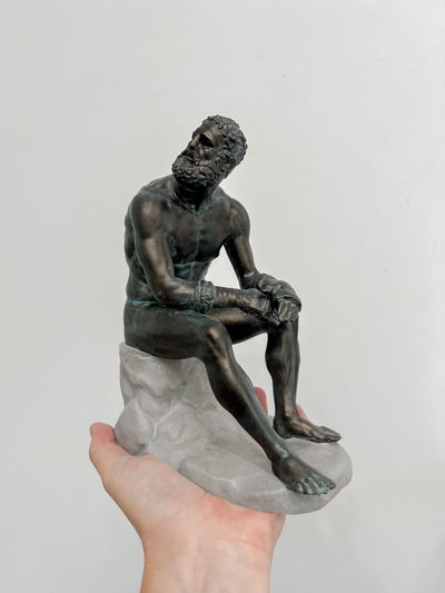 Escultura El Boxeador en Reposo (Púgil)