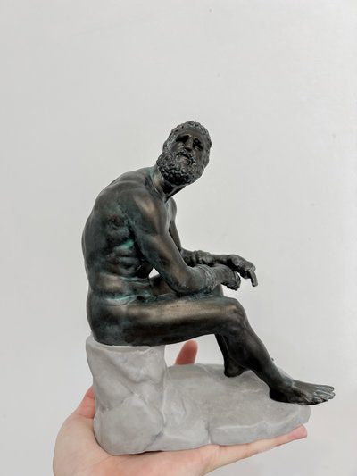 Escultura El Boxeador en Reposo (Púgil)