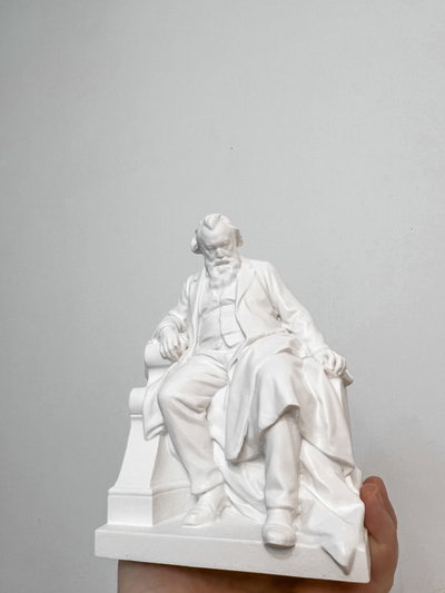 Escultura Monumento de Johannes Brahms