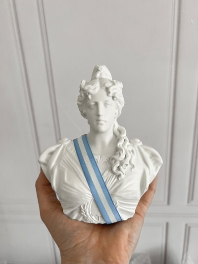 La Alegoría Argentina busto Inspirado al del Salón Blanco
