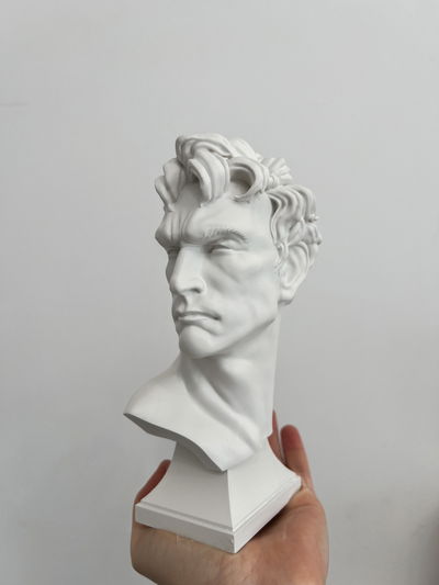 Busto inspirado en Readiness de Arno Breker