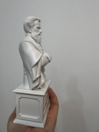 Busto de Martín Miguel de Güemes