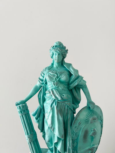 Alegoria Argentina del monumento a Carlos Pellegrini