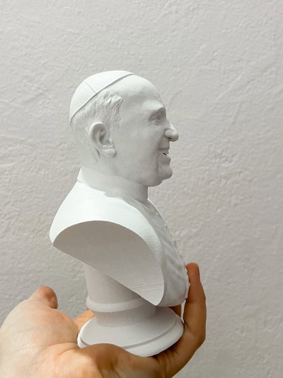 Busto de Papa Francisco