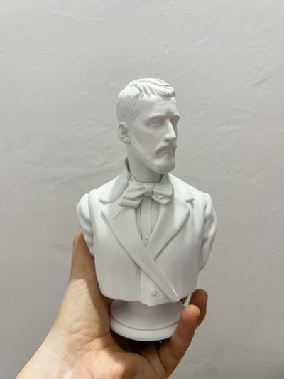 Busto de Marcelino Menendez Pelayo