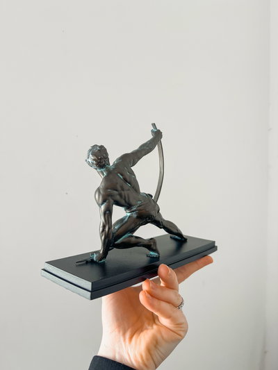 Escultura  Le bendeur de Roncourt (interpretación)