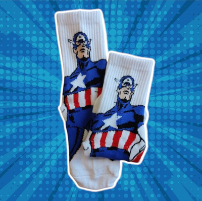 Capitan America de pie