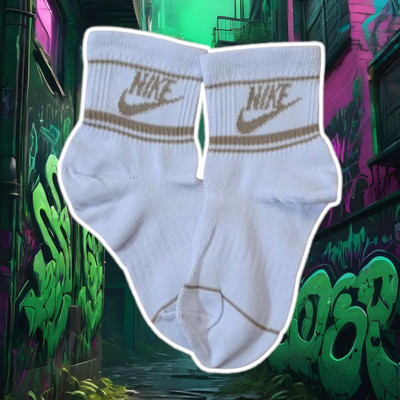 Nike blanca con beige