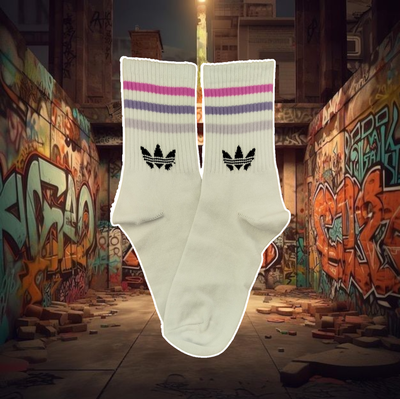 Adidas blanca con rosa