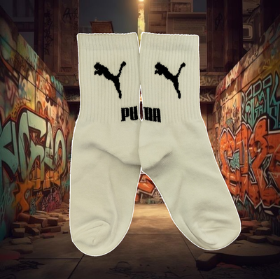 Puma blanca con logo