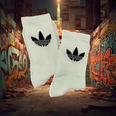 Adidas blanca logo