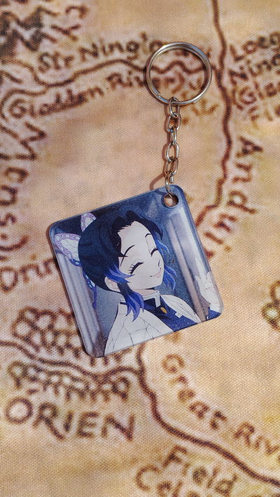 Llavero de Shinobu - Demon Slayer 