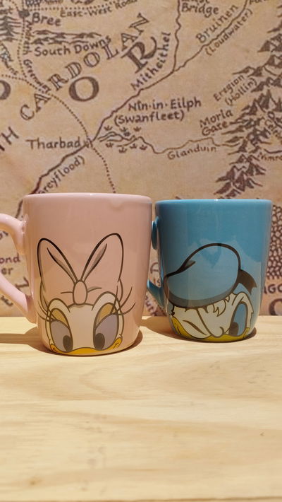 Juego de tazas de Donald y Daisy 