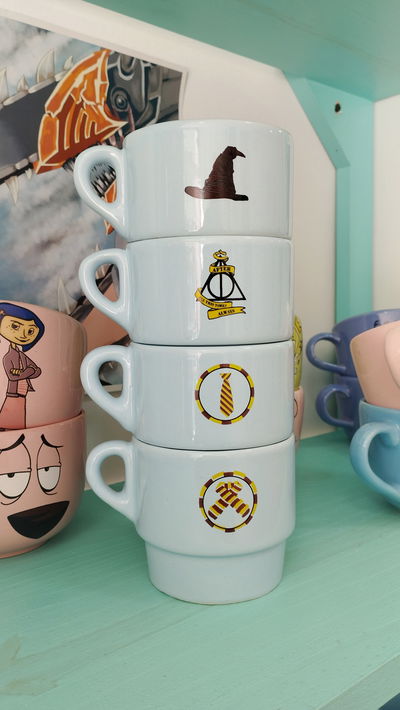 Torre de tazas de Harry Potter 