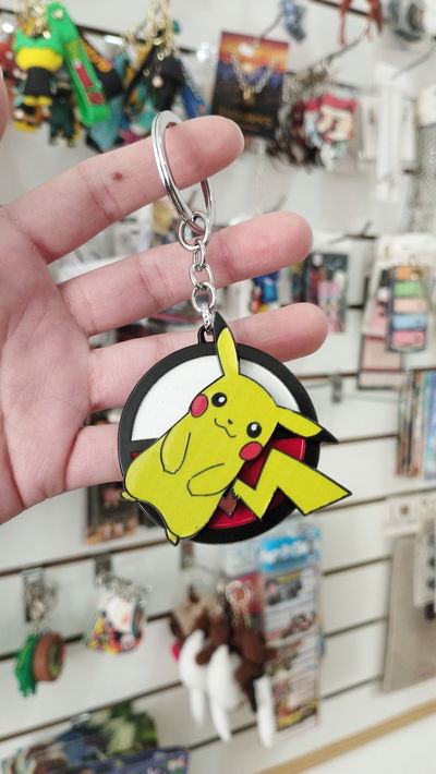 Llavero giratorio de Pikachu Pokémon 