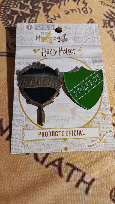 Pin perfecto de Slytherin - Se venden Individual - Harry Potter