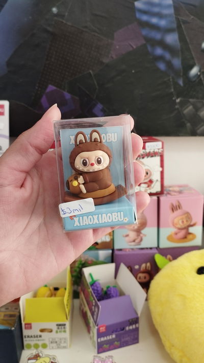 Sacapunta de Labubu 