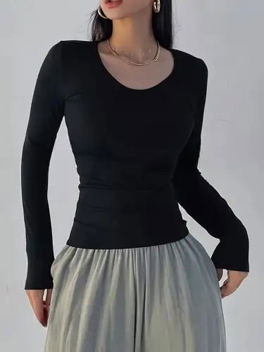 Remera cuello U
