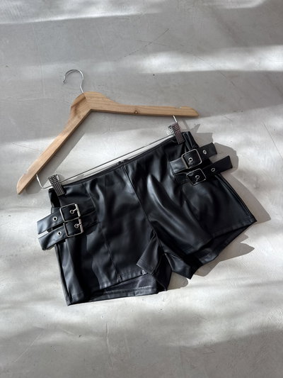 Short doble hebilla