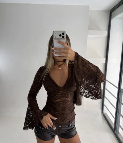 Top encaje V