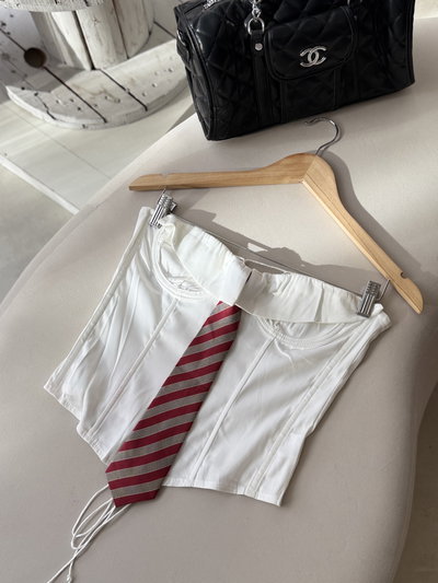 Corset con corbata 