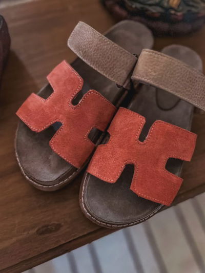 Sandalias / suecos cuero gamuza 