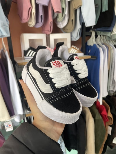 Vans KNU 