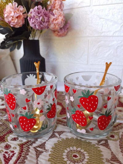 Tazas de vidrio frutillas 