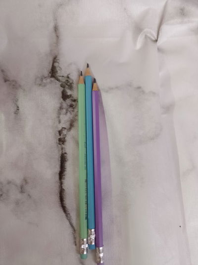 Lápiz negro Trabi con goma