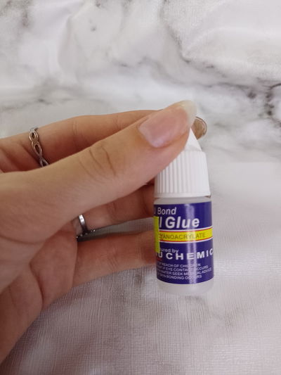 Pegamento para uñas