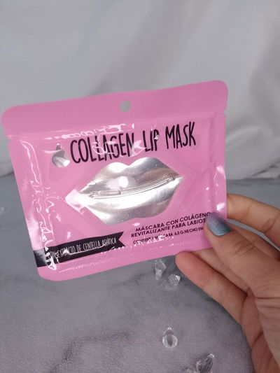 Mascara con colágeno reafirmante para labios 