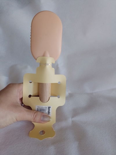 Cepillo mango de madera