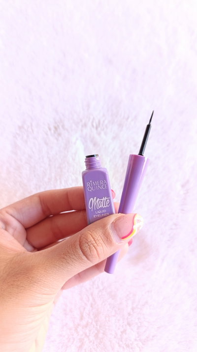 Delineador líquido packaging violeta Rimera Quince x1