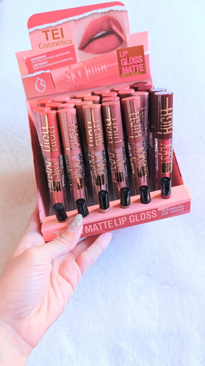 Caja de 24 labiales Sky High Tei 