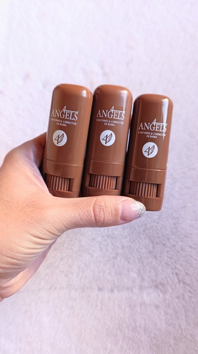 Corrector/contorno 4 Angels x3