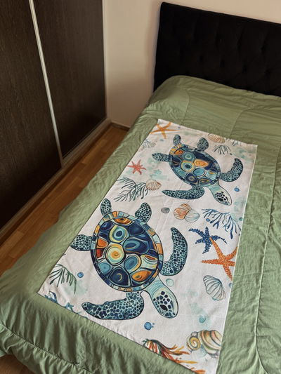 TOALLON ANIMADO TORTUGA FDO BLANCO 73x150