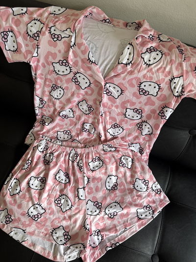 CAMISERO CORTO ADULTO KITTY PRINT