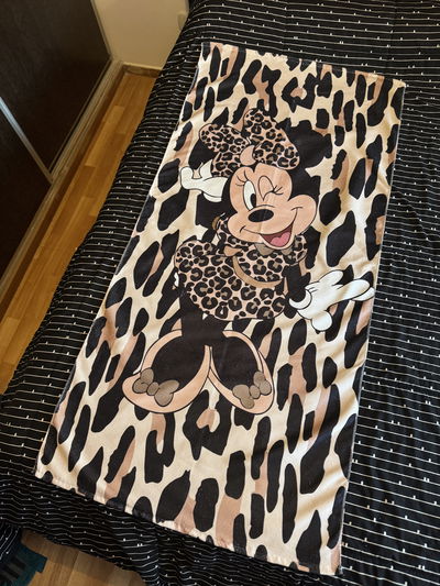 TOALLON ANIMADO MINNIE PRINT 73x150