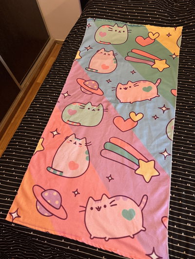TOALLON ANIMADO PUSHEEN COLORES 73x150