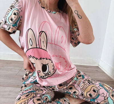 PIJAMA 3 PIEZAS ADULTO IMPORTAO LABUBU COLOR PASTEL