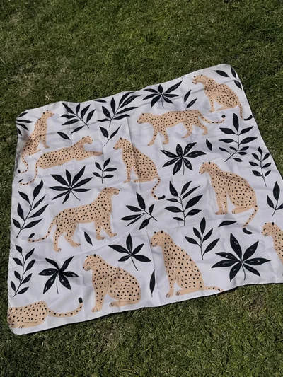 LONA PLAYERA LEOPARDO 150x150