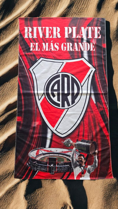 TOALLON ANIMADO RIVER PLATE COPA 73x150 