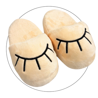 Pantuflon animado premium PESTAÑAS