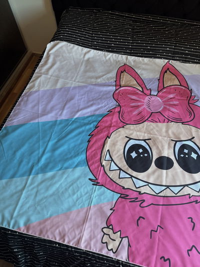 LONA PLAYERA LABUBU ROSA 150x150