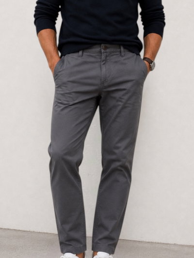 Pantalón de gabardina corte chino